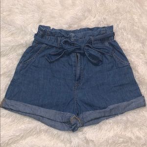 H&M High waisted shorts size 6